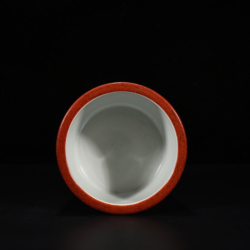 Qing Dynasty Qianlong wood grain glaze brush wash