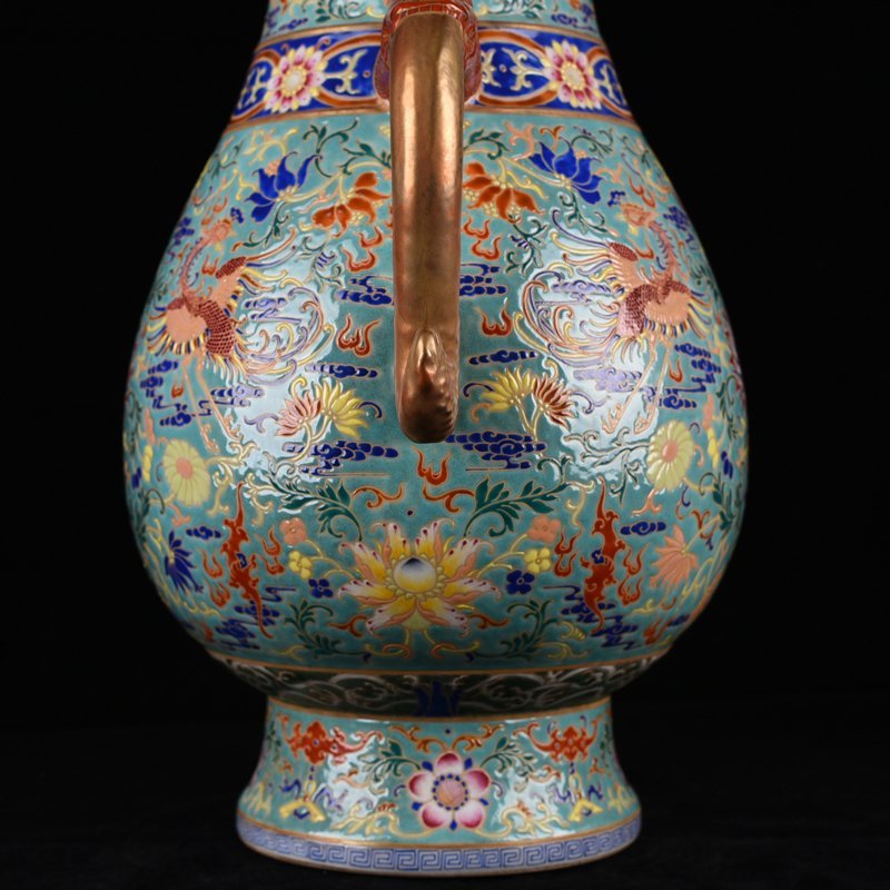Qing Dynasty Qianlong turquoise green land embroidered with flowers and phoenix pattern monk’s hat pot