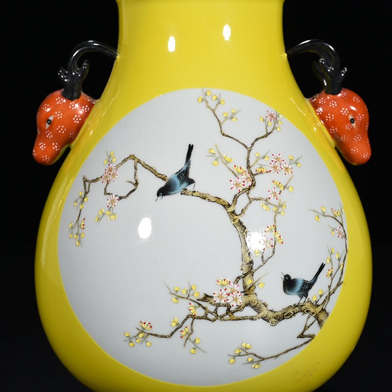 Qing Dynasty Qianlong lemon yellow glaze consecrated pastel flower