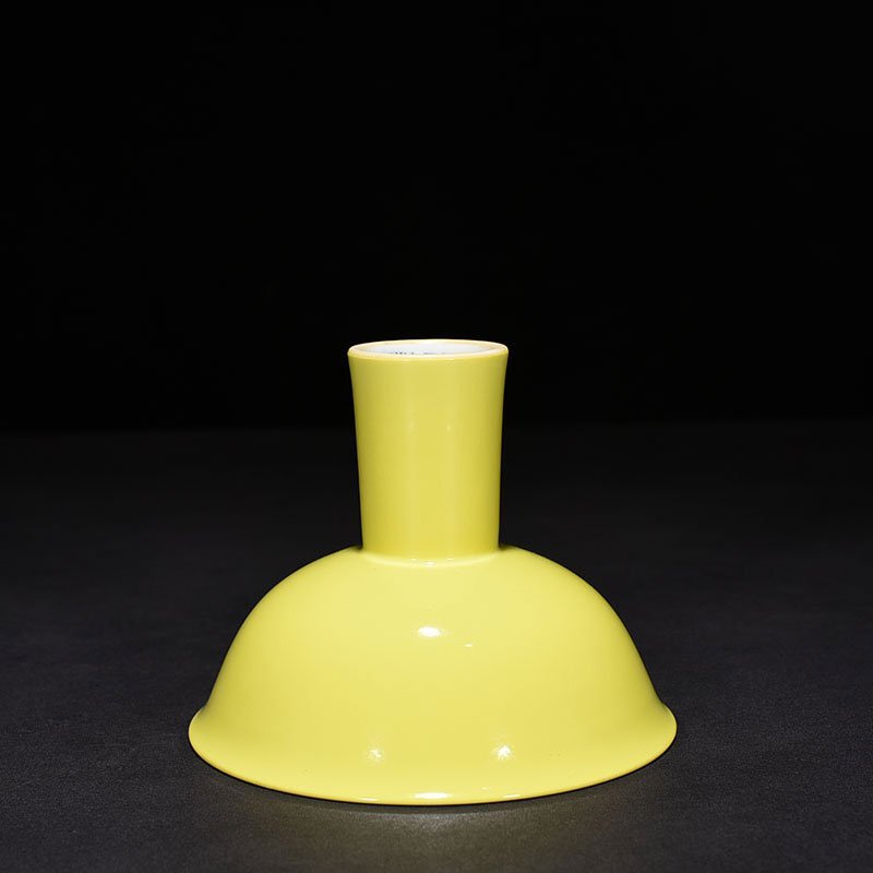 Qing Dynasty Qianlong period of the lemon yellow glaze tall bowl