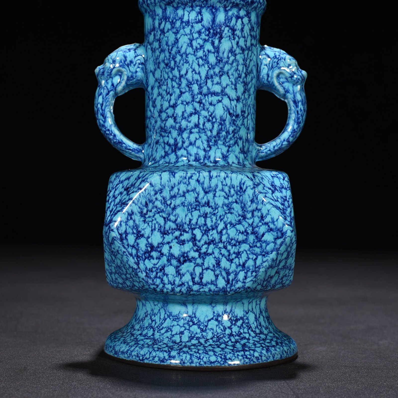Qing Dynasty Qianlong furnace Jun glazed Japanese horn vase