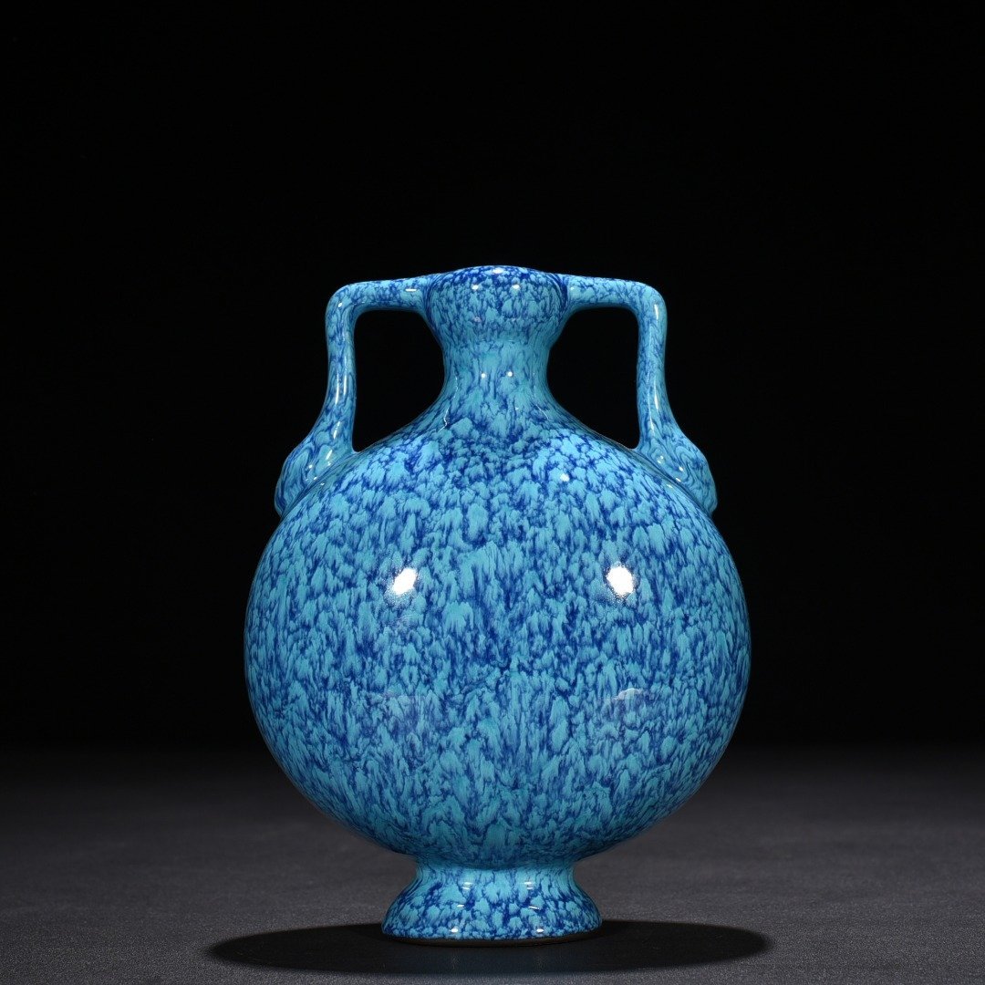 Qing Dynasty Qianlong furnace Jun-glazed Ruyi’er flat vase