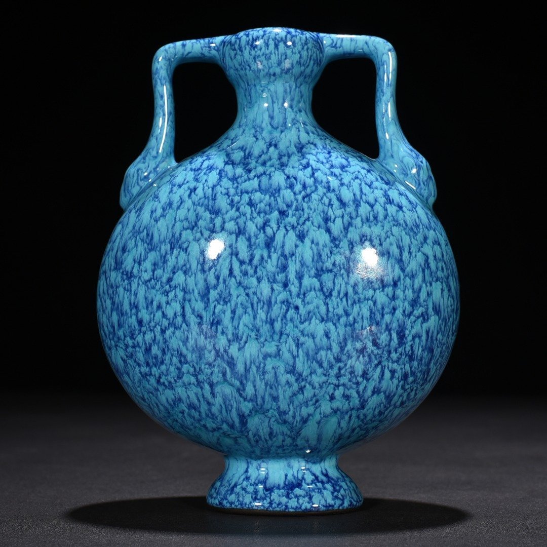 Qing Dynasty Qianlong furnace Jun-glazed Ruyi’er flat vase