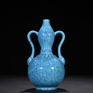 Qing Dynasty Qianlong furnace Jun glazed Ruyi ear gourd vase