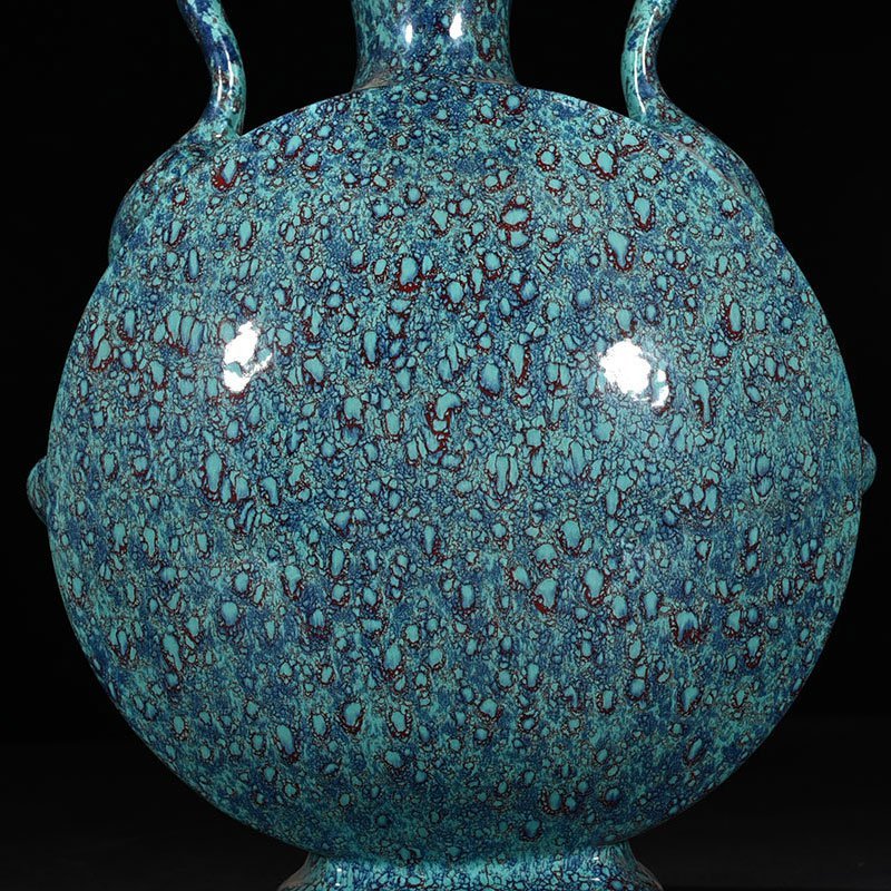 Qing Dynasty Qianlong furnace Jun-glazed moon vase