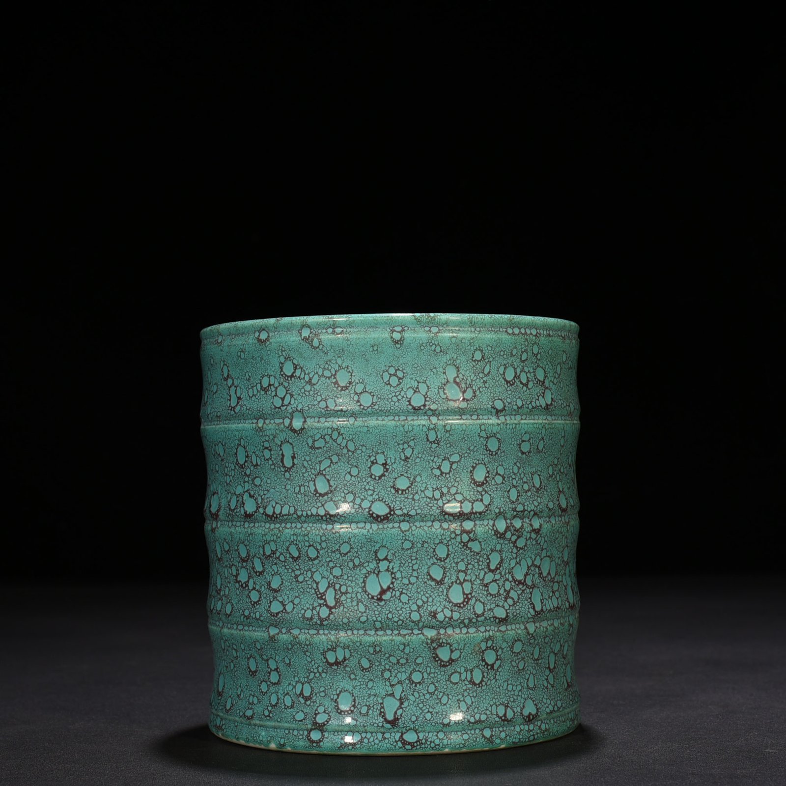 Qing Dynasty Qianlong furnace Jun glaze pen holder