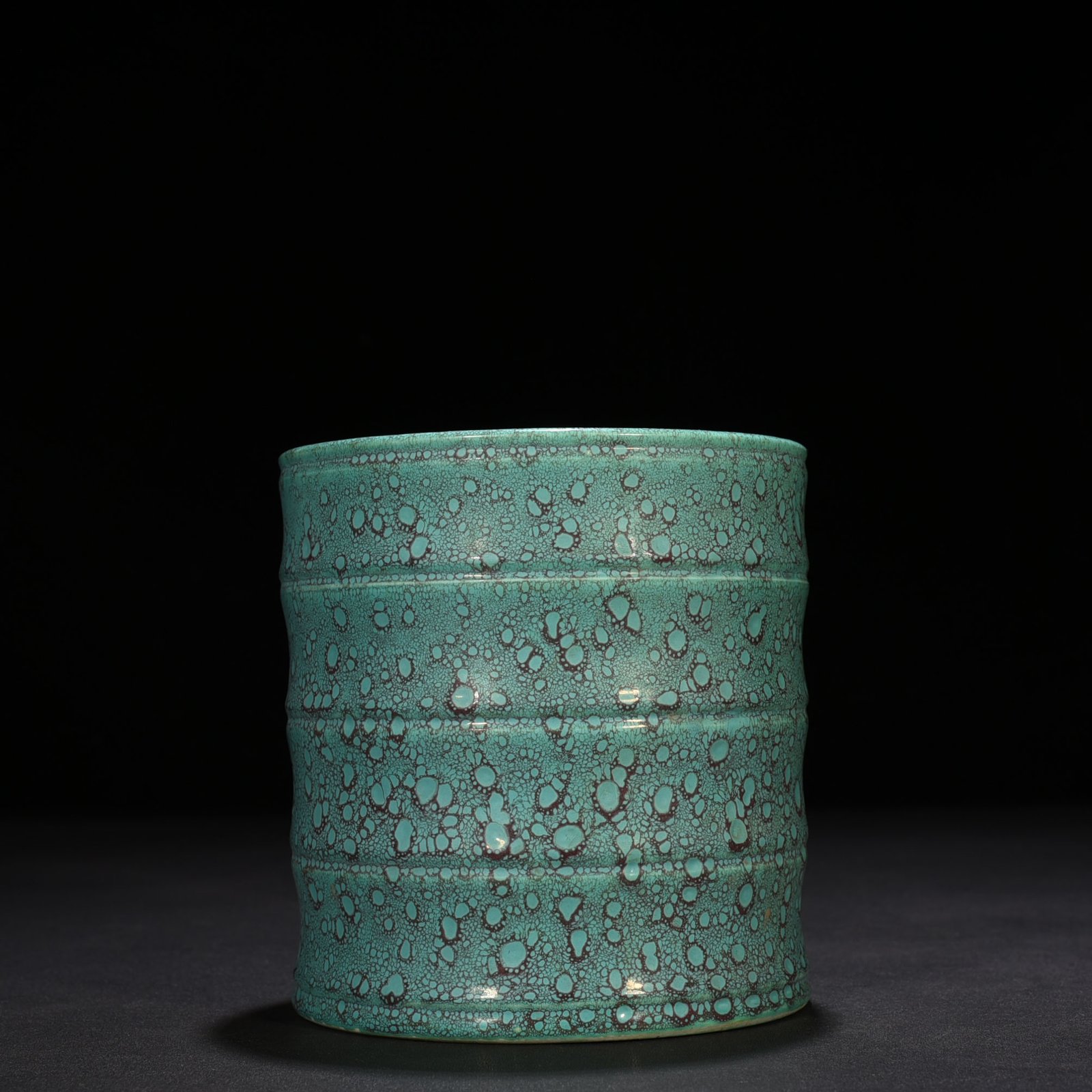 Qing Dynasty Qianlong furnace Jun glaze pen holder