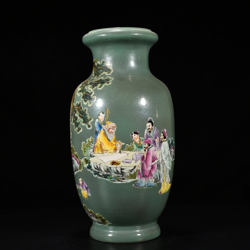 Qing Dynasty Qianlong furnace Jun-glazed pastel vase with figure pattern