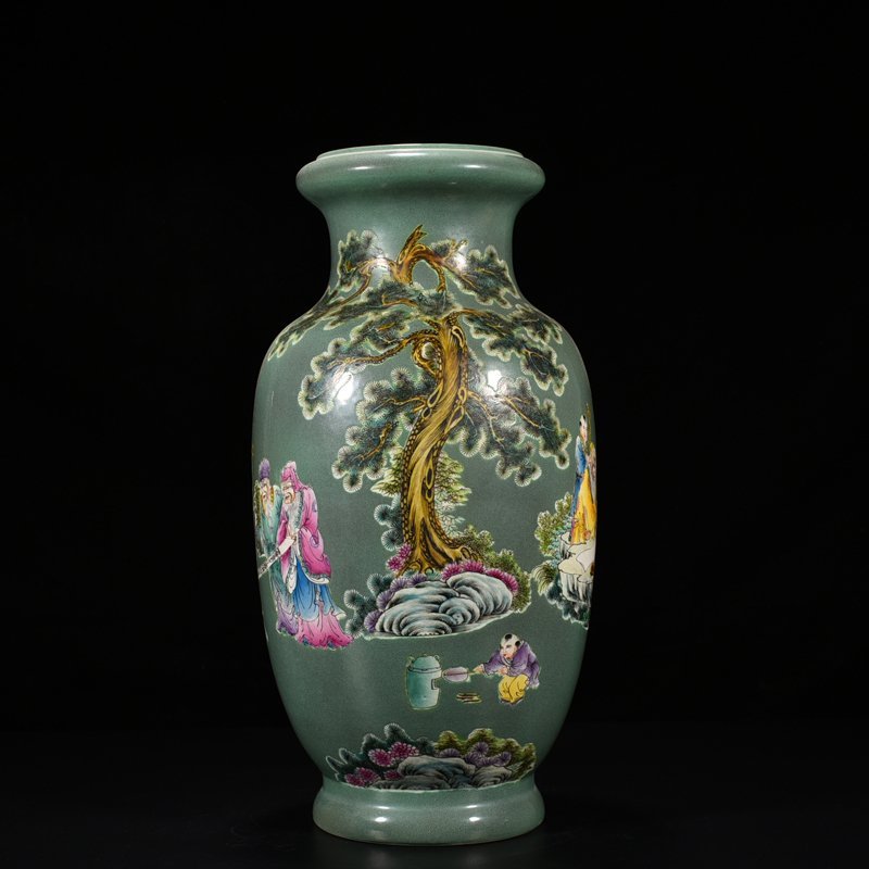 Qing Dynasty Qianlong furnace Jun-glazed pastel vase with figure pattern