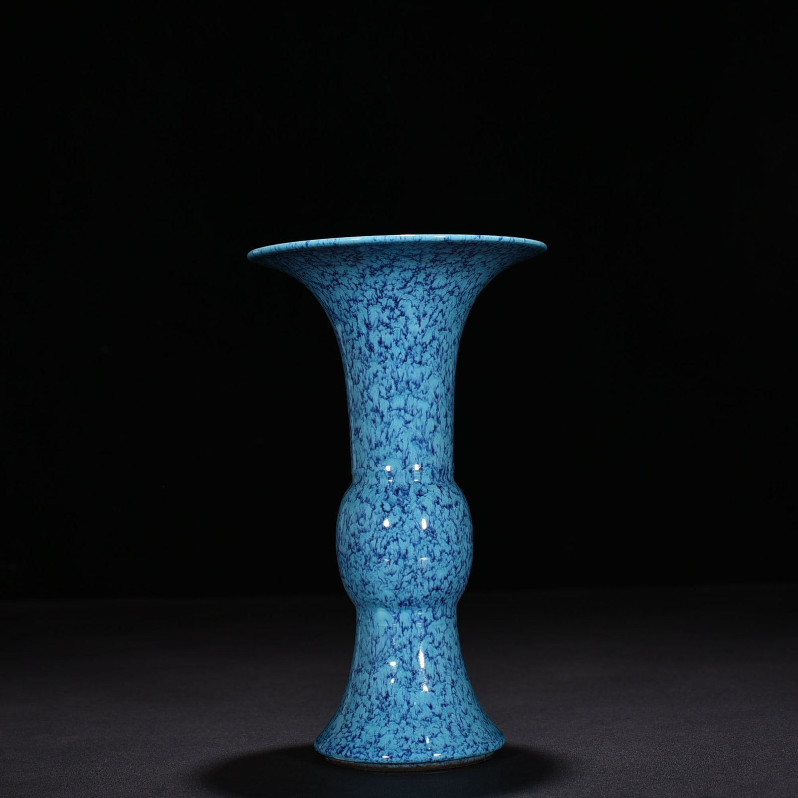 Qing Dynasty Qianlong furnace glazed flower goblet