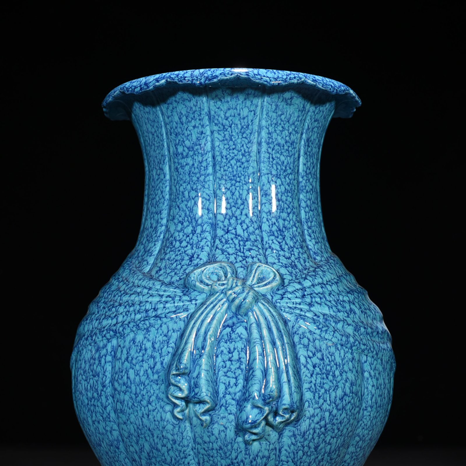 Qing Dynasty Qianlong furnace Jun glazed brocade vase