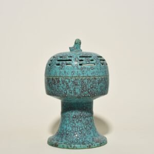 Qing Dynasty Qianlong furnace Jun glaze carved Eight Diagrams