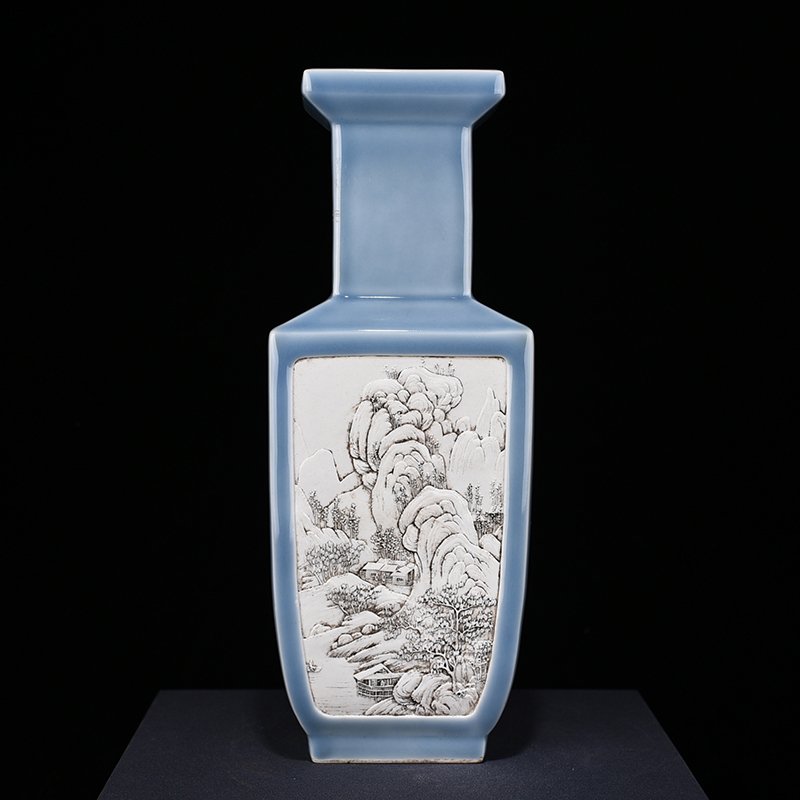 Qing Dynasty Qianlong Azure-glazed square vase