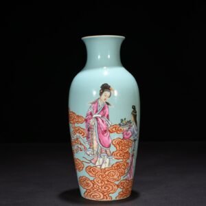 Qing Dynasty Qianlong coral green land pastel Magu character pattern vase