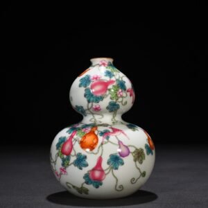 Qing Dynasty Qianlong enamel-colored descendant generations of gourds