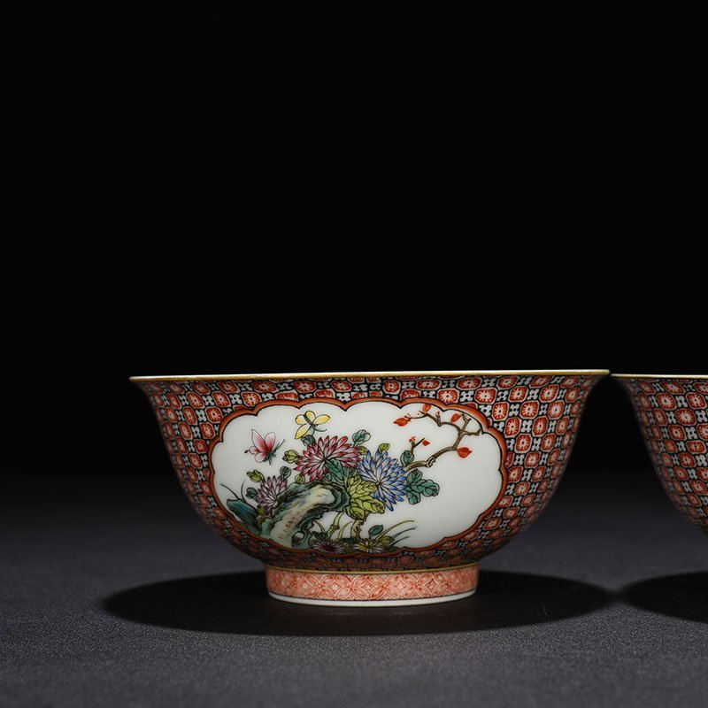 Qing Dynasty Qianlong enamel bowl with window and floral pattern