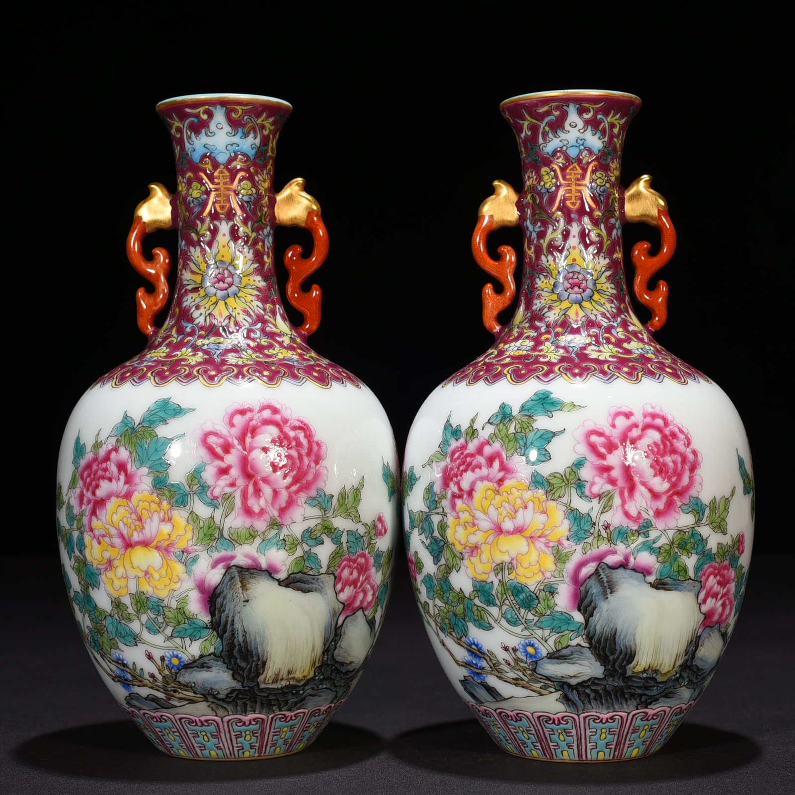 Qing Dynasty Qianlong enamel peony pattern amphora