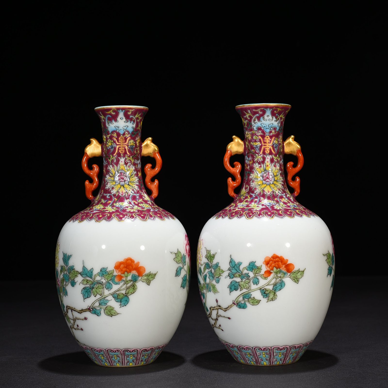 Qing Dynasty Qianlong enamel peony pattern amphora
