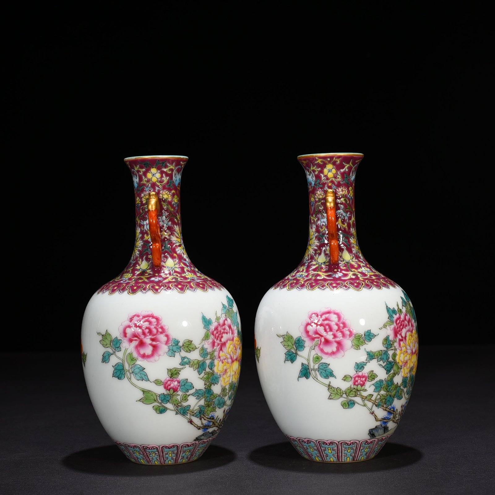 Qing Dynasty Qianlong enamel peony pattern amphora
