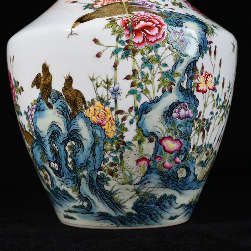 Qing Dynasty Qianlong enamel dish vase with peony flower and bird pattern