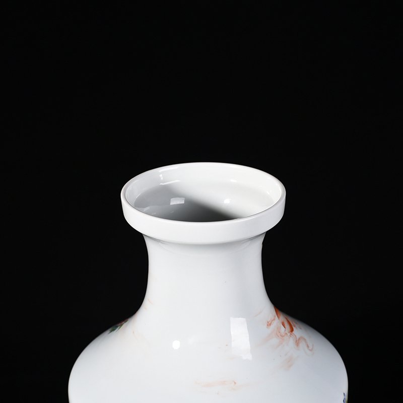 Qing Dynasty Qianlong enamel dish vase with peony flower and bird pattern