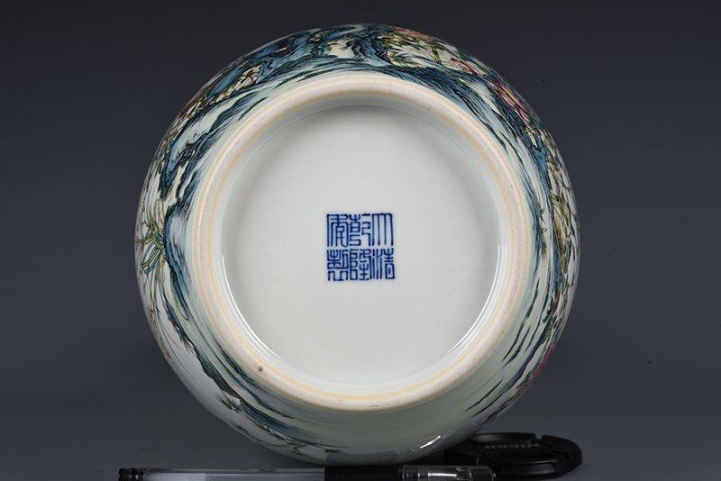 Qing Dynasty Qianlong enamel dish vase with peony flower