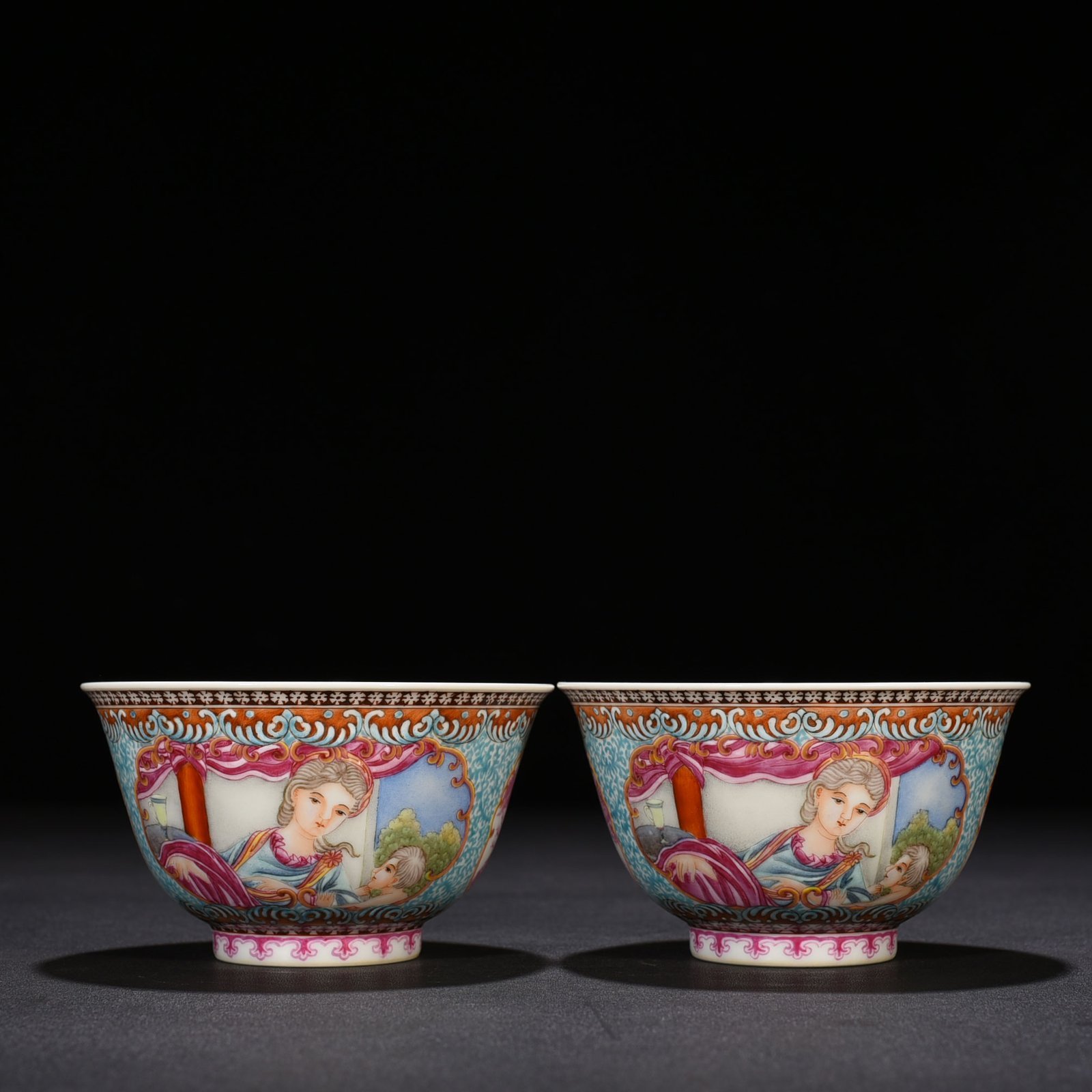 Qing Dynasty Qianlong enamel beauty belt Western figure pattern bowl