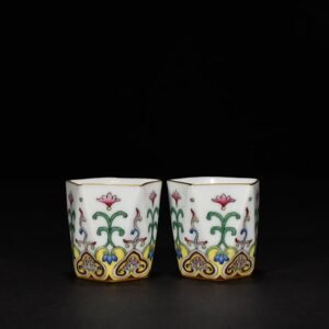 Qing Dynasty Qianlong enamel flower five-square cup