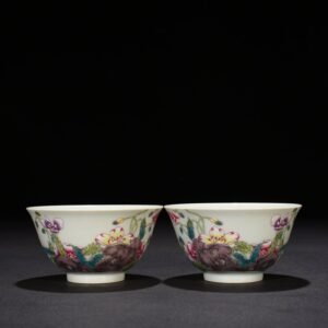 Qing Dynasty Qianlong enamel poppy flower pattern cup and small bowl