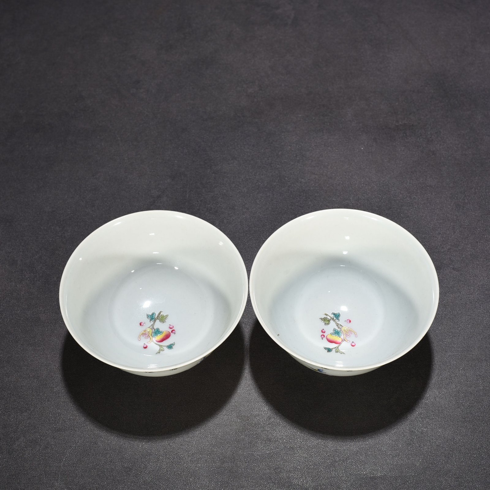 Qing Dynasty Qianlong enamel poppy flower pattern cup and small bowl