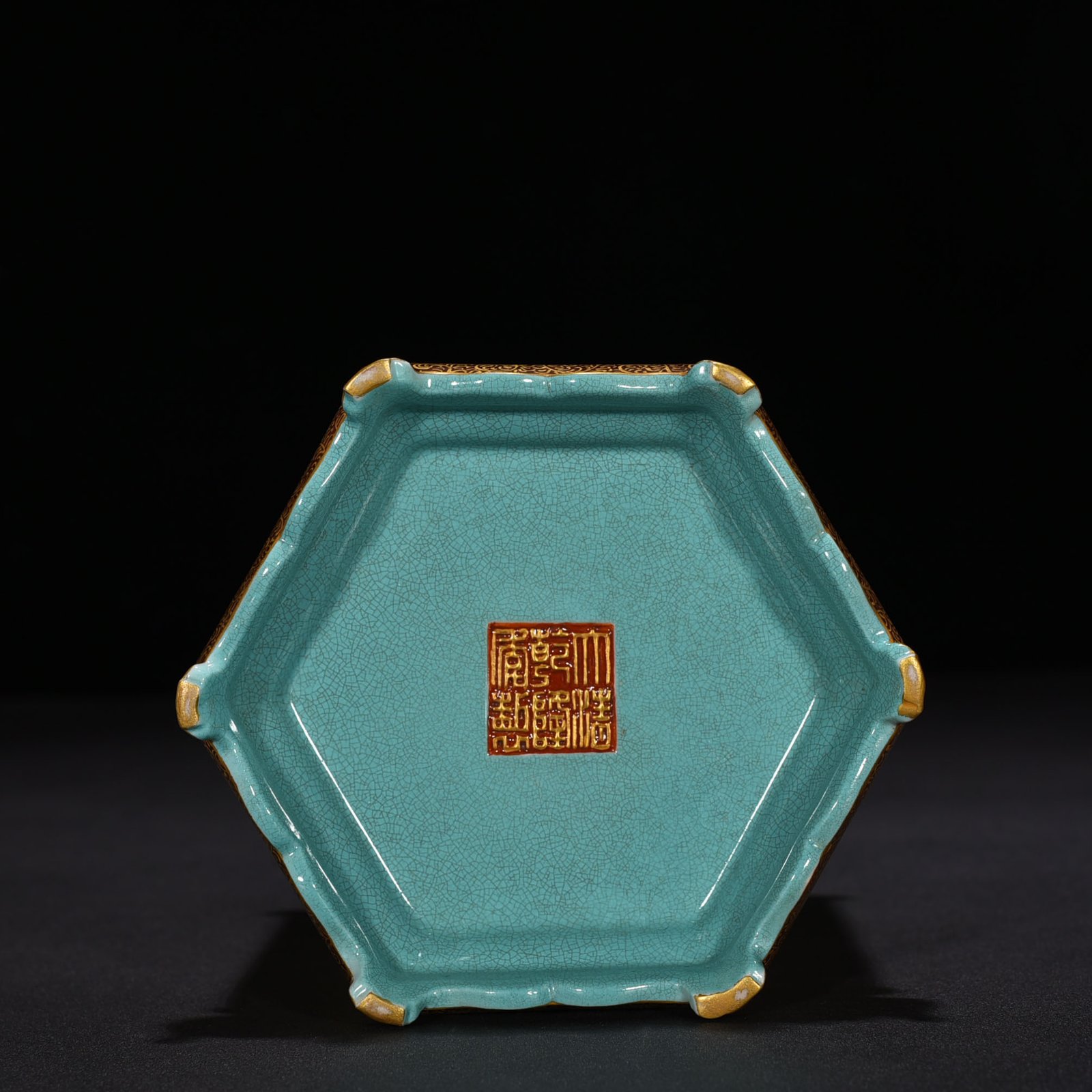 Qing Dynasty Qianlong enamel hollow chilong pattern hexagonal pen holder