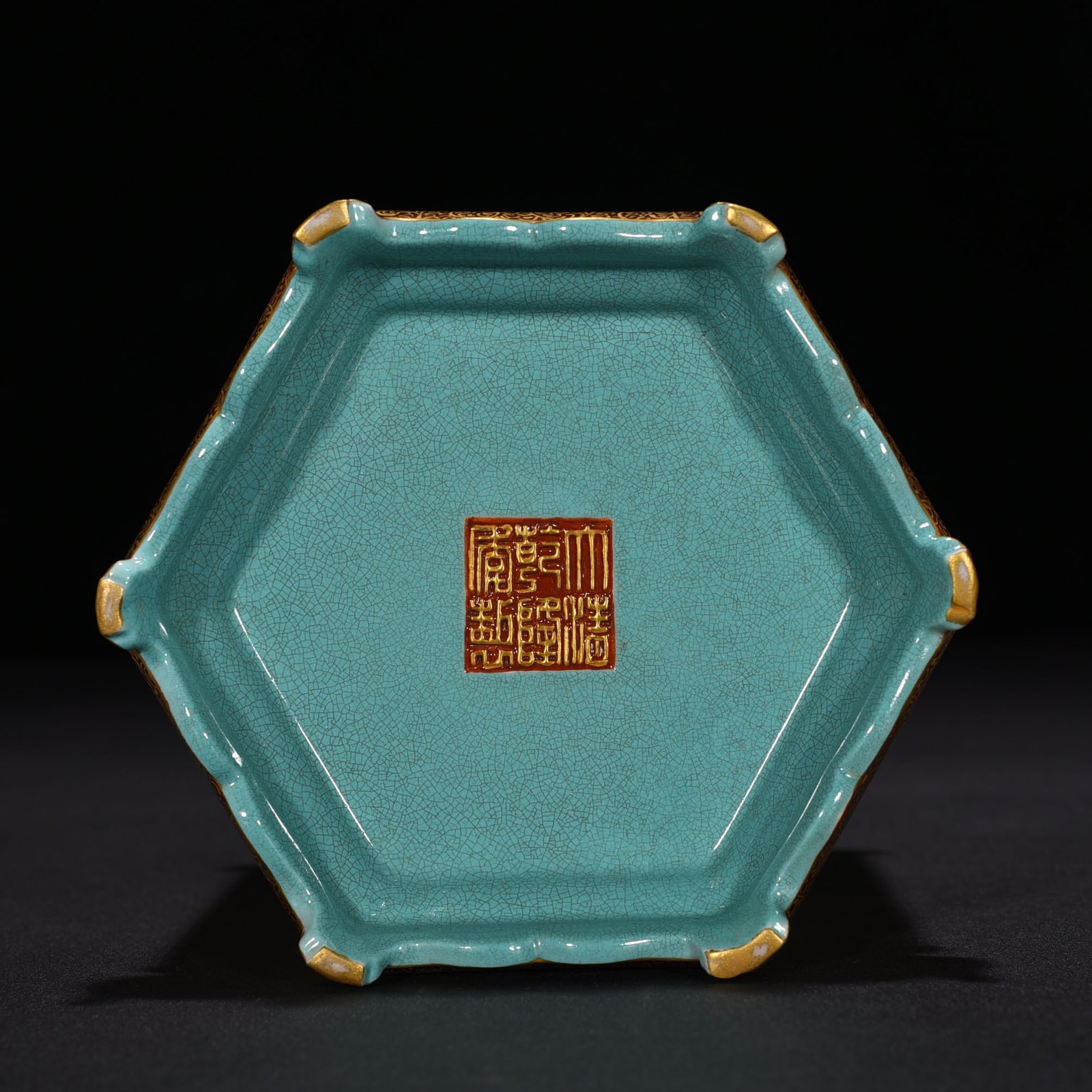 Qing Dynasty Qianlong enamel hollow chilong pattern hexagonal pen holder