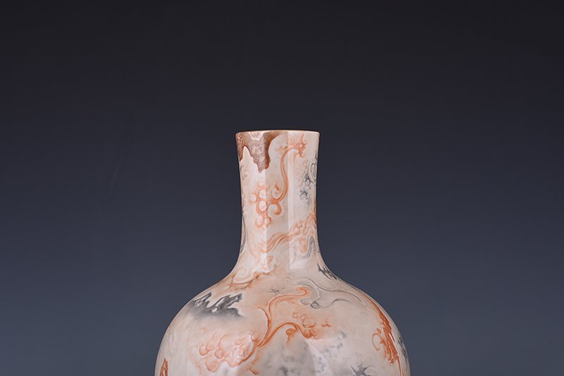 Qing Dynasty Qianlong stone pattern celestial sphere vase