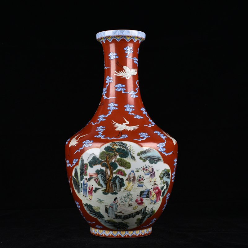 Qing Dynasty Qianlong alum consecrated pastel character dish bottle