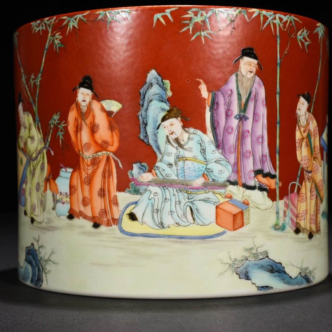 Qing Dynasty Qianlong alum red ground pastel bamboo forest figure pattern pen holder