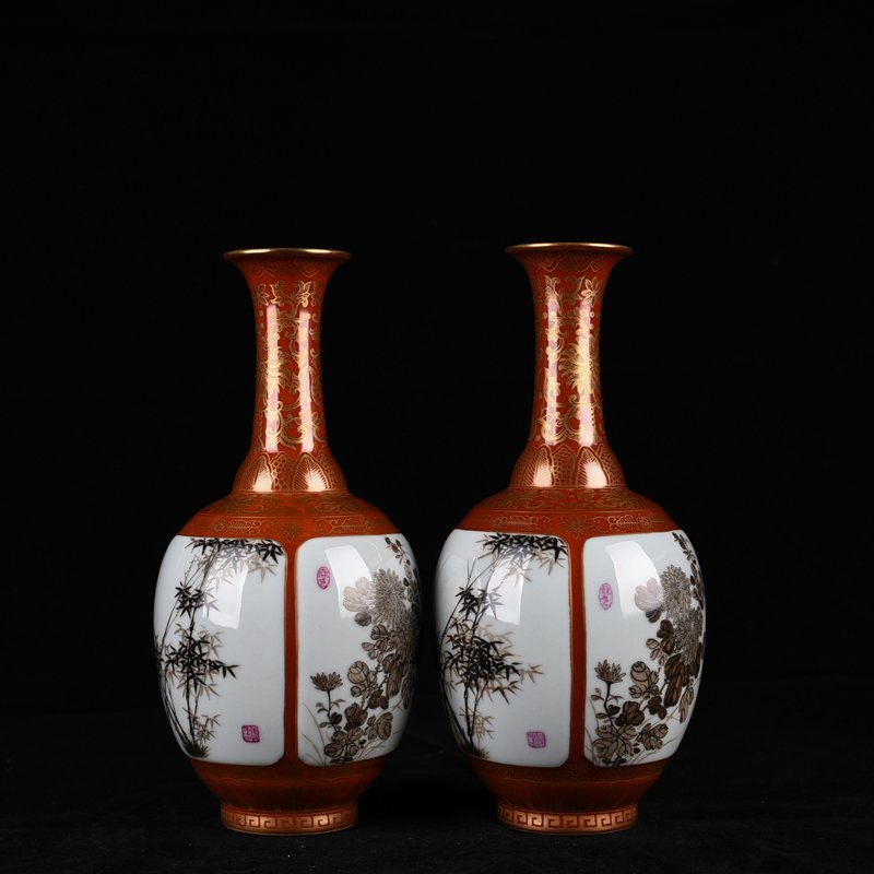 Qing Dynasty Qianlong alum red gold-consecrated ink color plum vase
