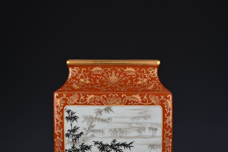 Qing Dynasty Qianlong alum red gold painted square vase with ink color