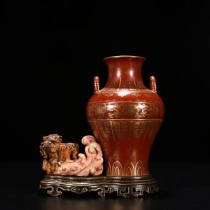 Qing Dynasty Qianlong alum red gold Fuhai Shoushan vase