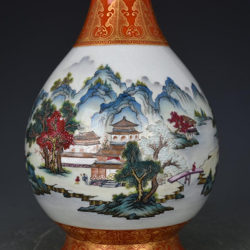 Qing Dynasty Qianlong alum red gold painted landscape pastel landscape garlic vase