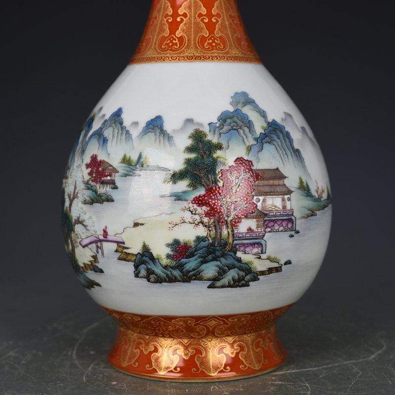Qing Dynasty Qianlong alum red gold painted landscape pastel landscape garlic vase