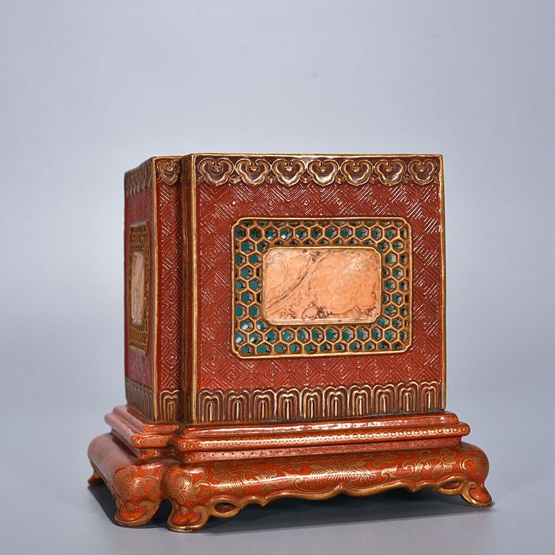 Qing Dynasty Qianlong alum red gold painted hollow Fang Sheng pen holder