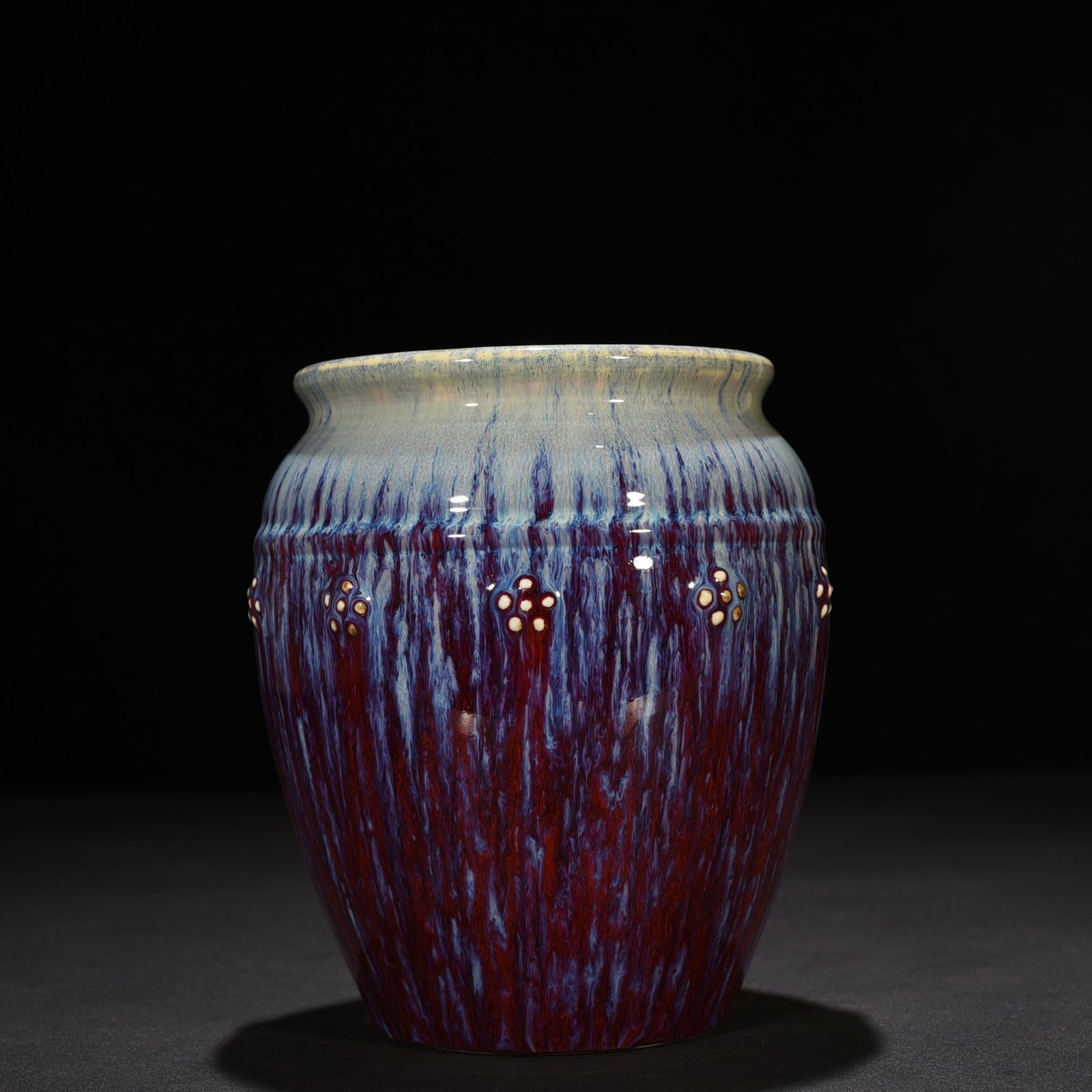 Qing Dynasty Qianlong Festival Red Yaobian Glazed Plastic Plum Blossom