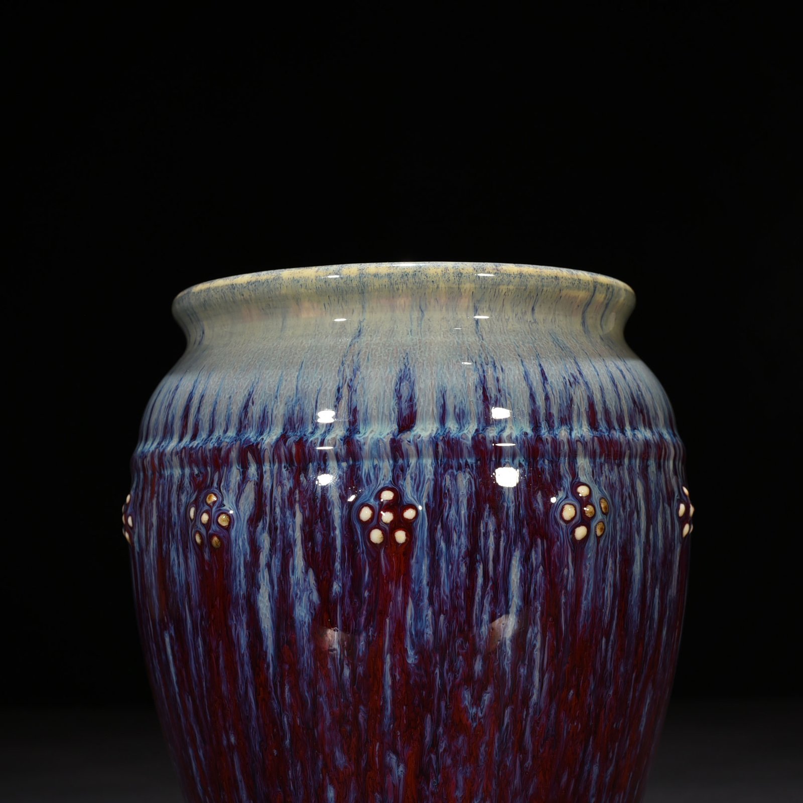Qing Dynasty Qianlong Festival Red Yaobian Glazed Plastic Plum Blossom