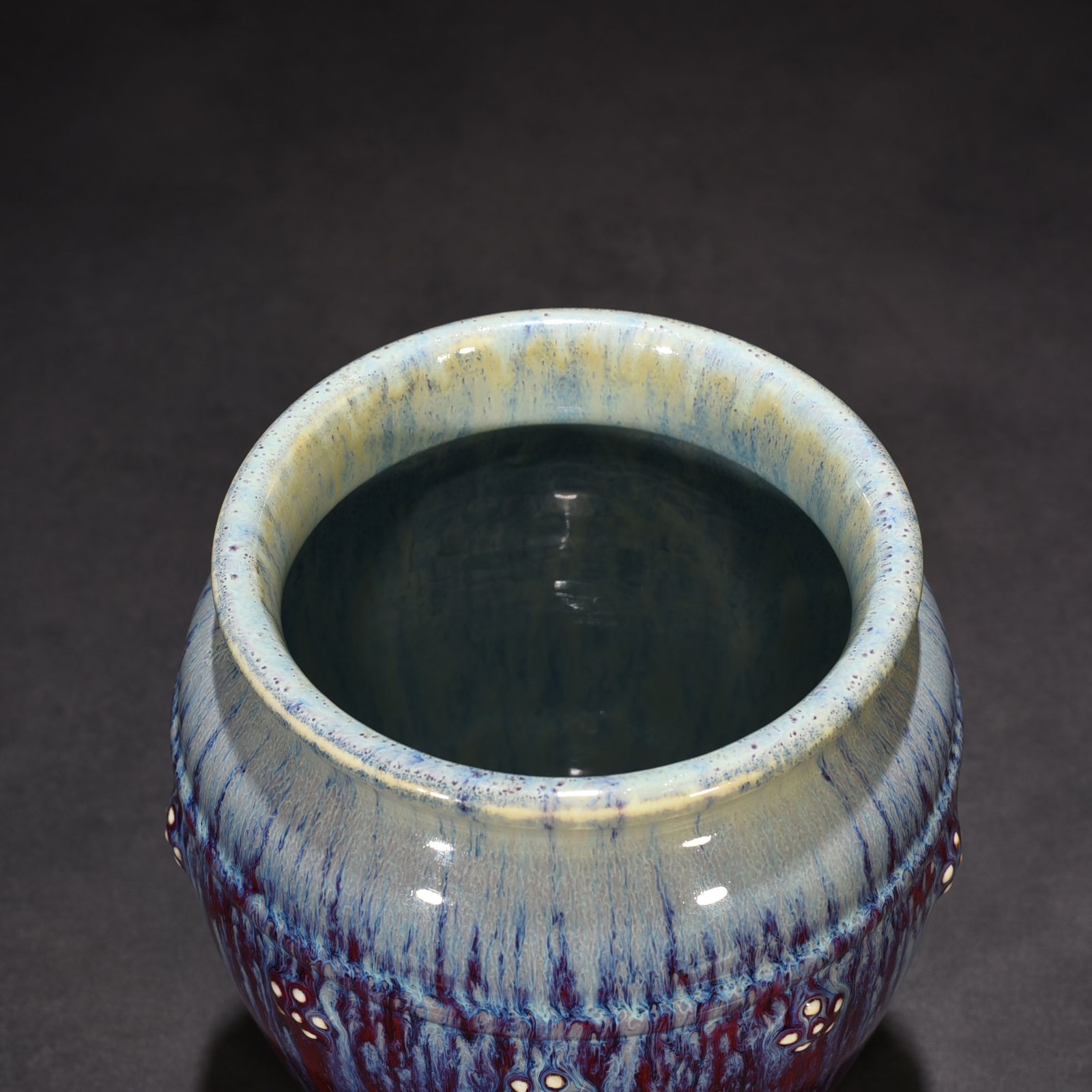 Qing Dynasty Qianlong Festival Red Yaobian Glazed Plastic Plum Blossom