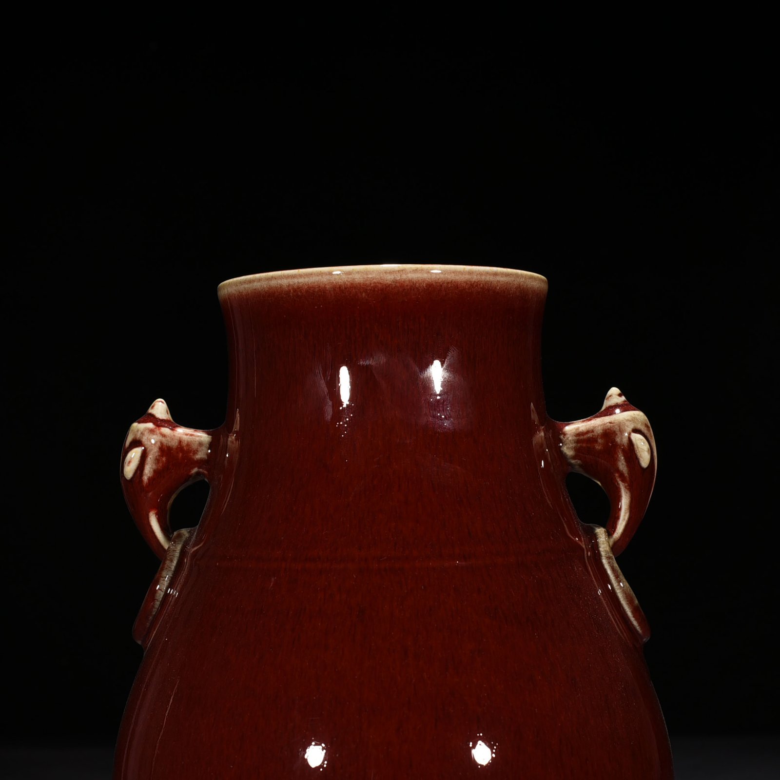Qing Dynasty Qianlong Festival red glaze double-eared amphora