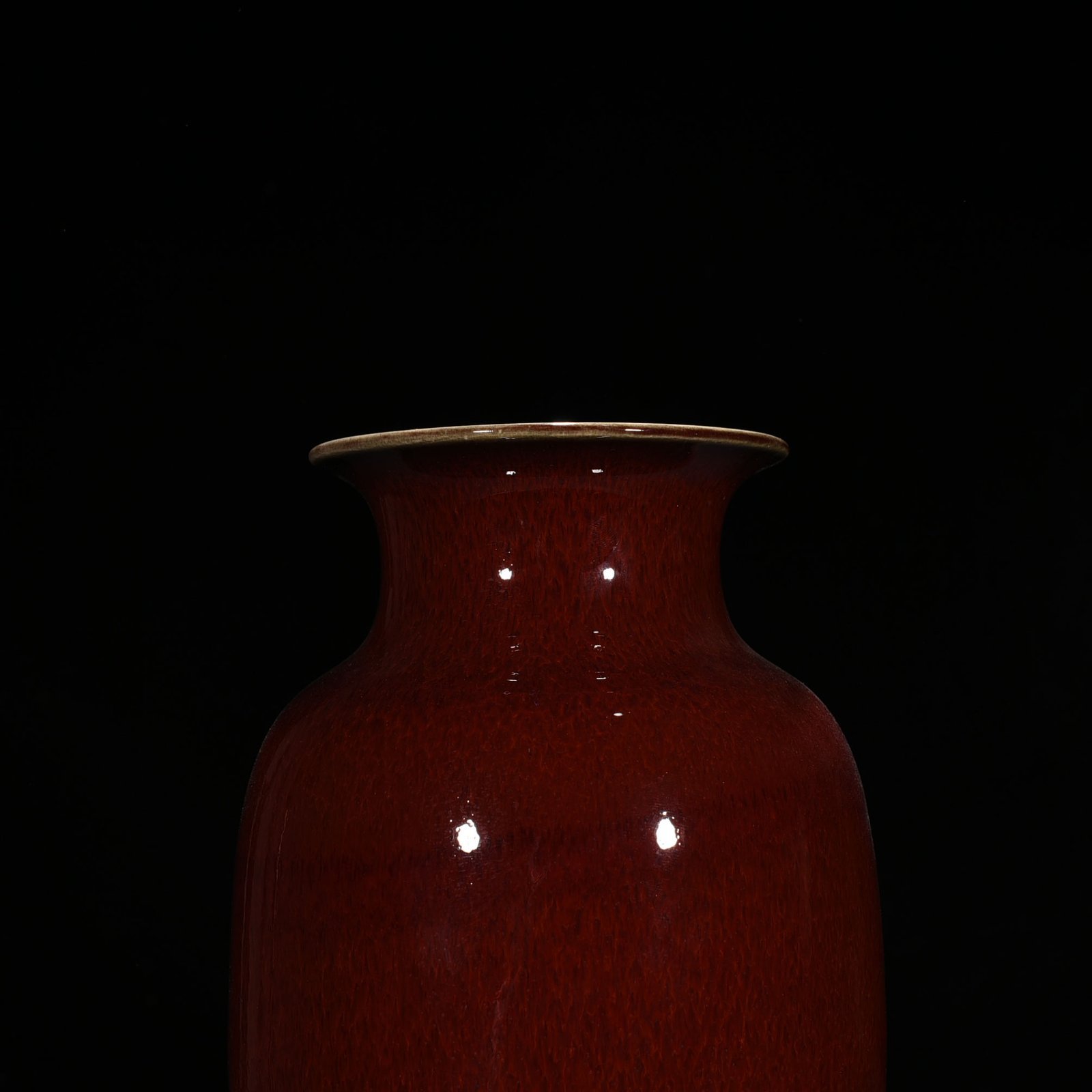 Qing Dynasty Qianlong Festival Red Glazed Lantern Bottle