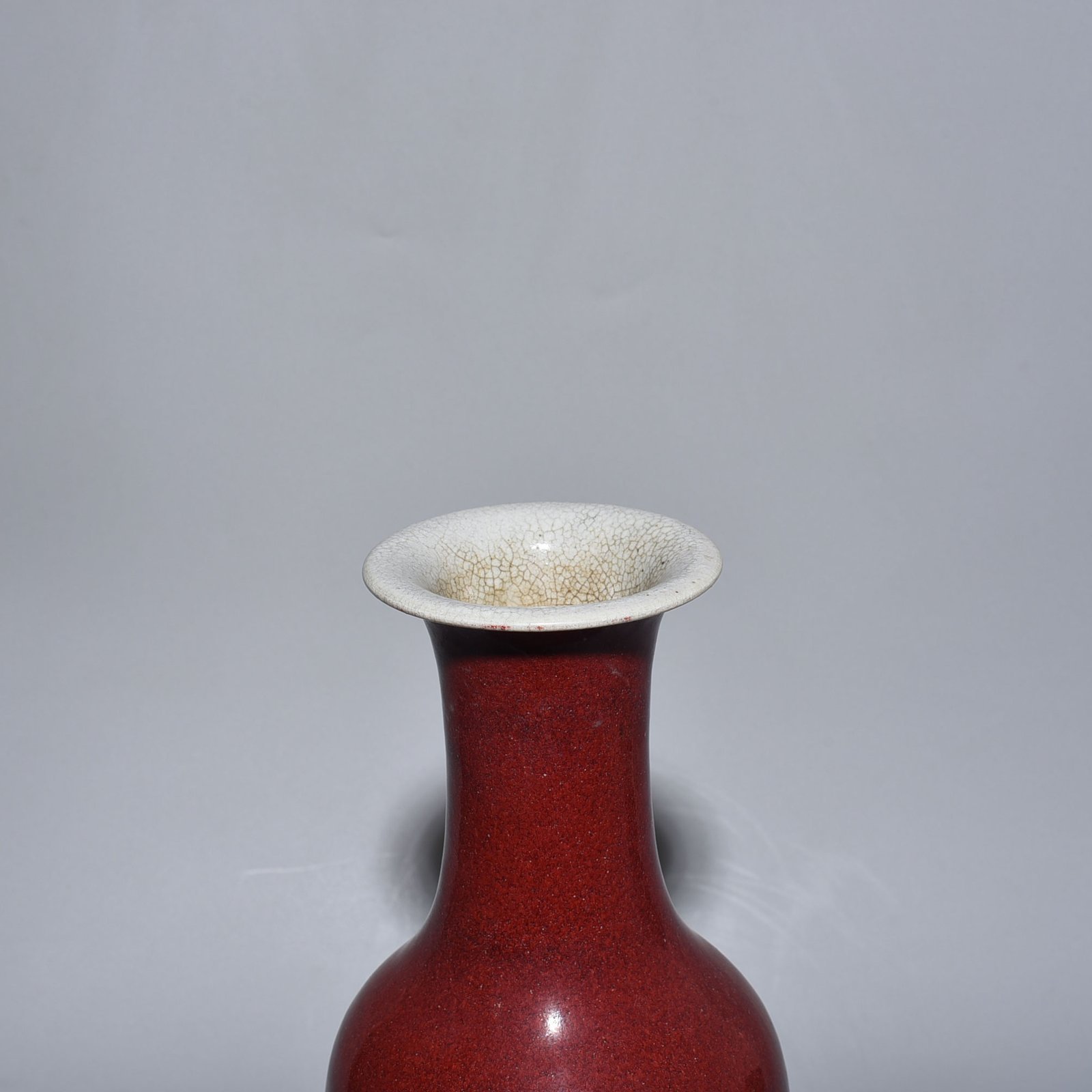 Qing Dynasty Qianlong memorial red glaze vase