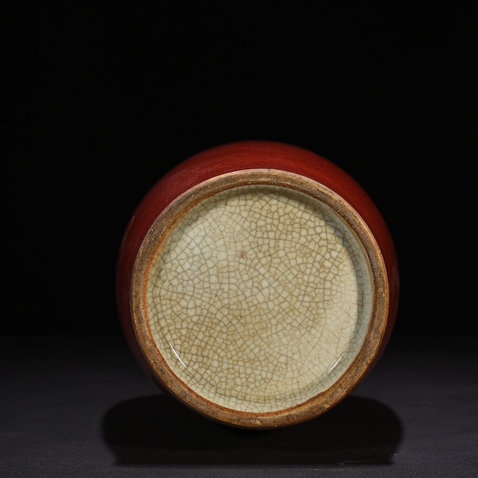 Qing Dynasty Qianlong memorial red glaze vase