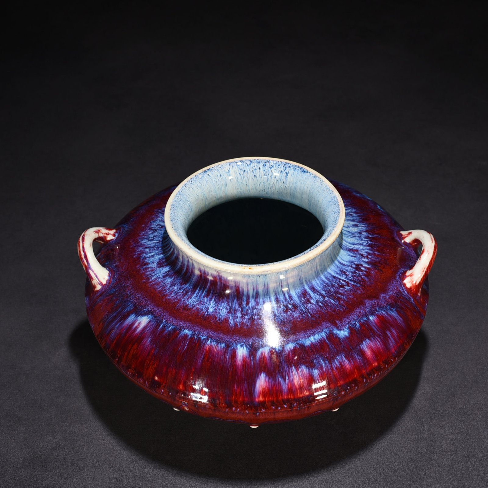 Qing Dynasty Qianlong sacrifice red glaze kiln-glazed fish basket statue