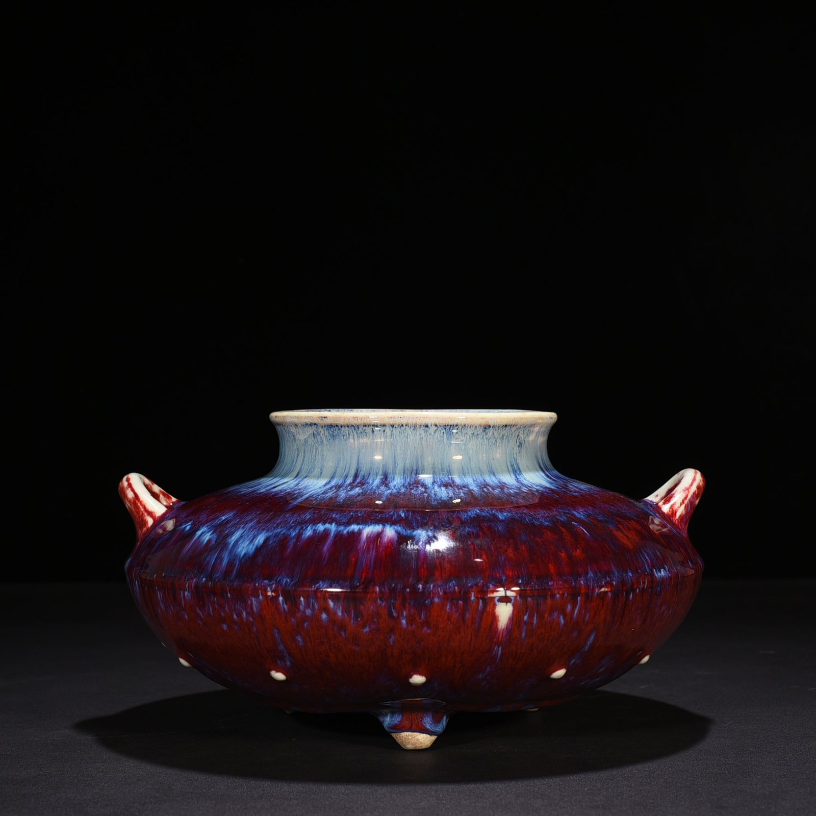 Qing Dynasty Qianlong sacrifice red glaze kiln-glazed fish basket statue